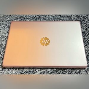 HP Stream 14-ds0037nr 14" AMD A4-9120e Dual-Core Windows 10 4 GB Rosepink Laptop